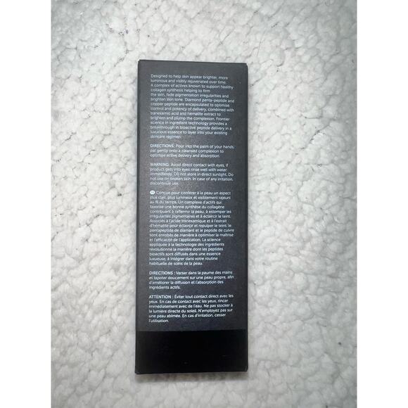 CELESTIAL BLACK DIAMOND BRIGHTENING ESSENCE - 30 ml - Picture 3 of 6